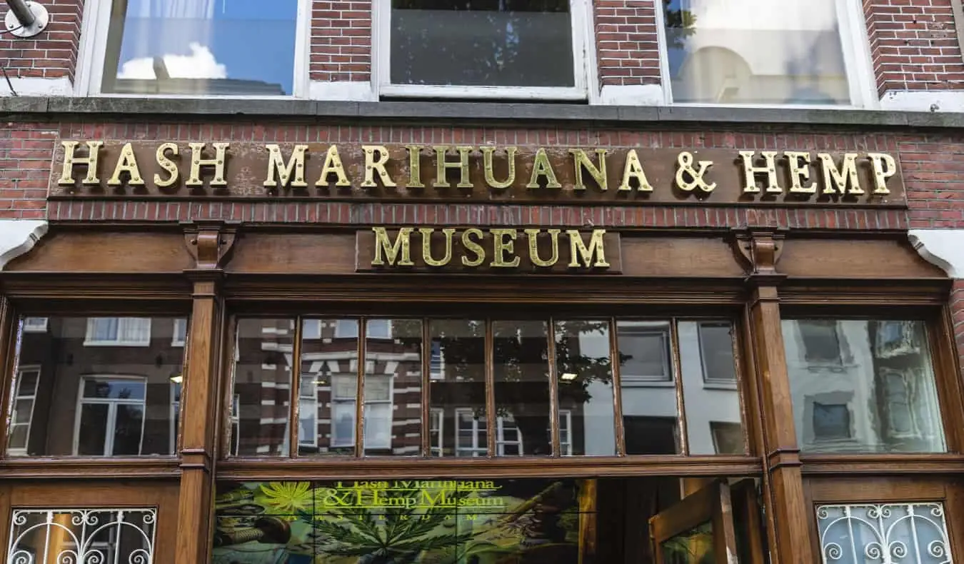 Hash-museet utvendig i Amsterdam, Nederland.