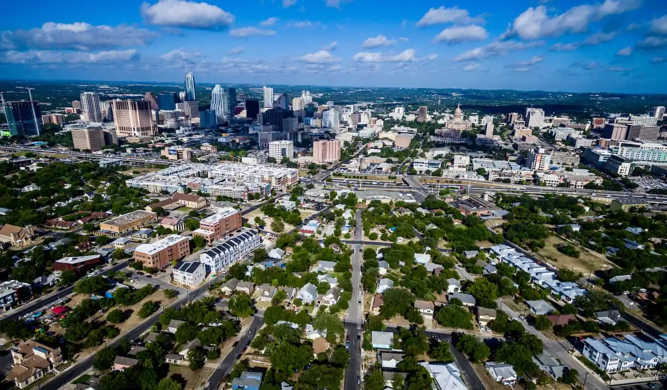 Austin, Teksas'ta Doğu Austin'e bakan bir havadan görünüm