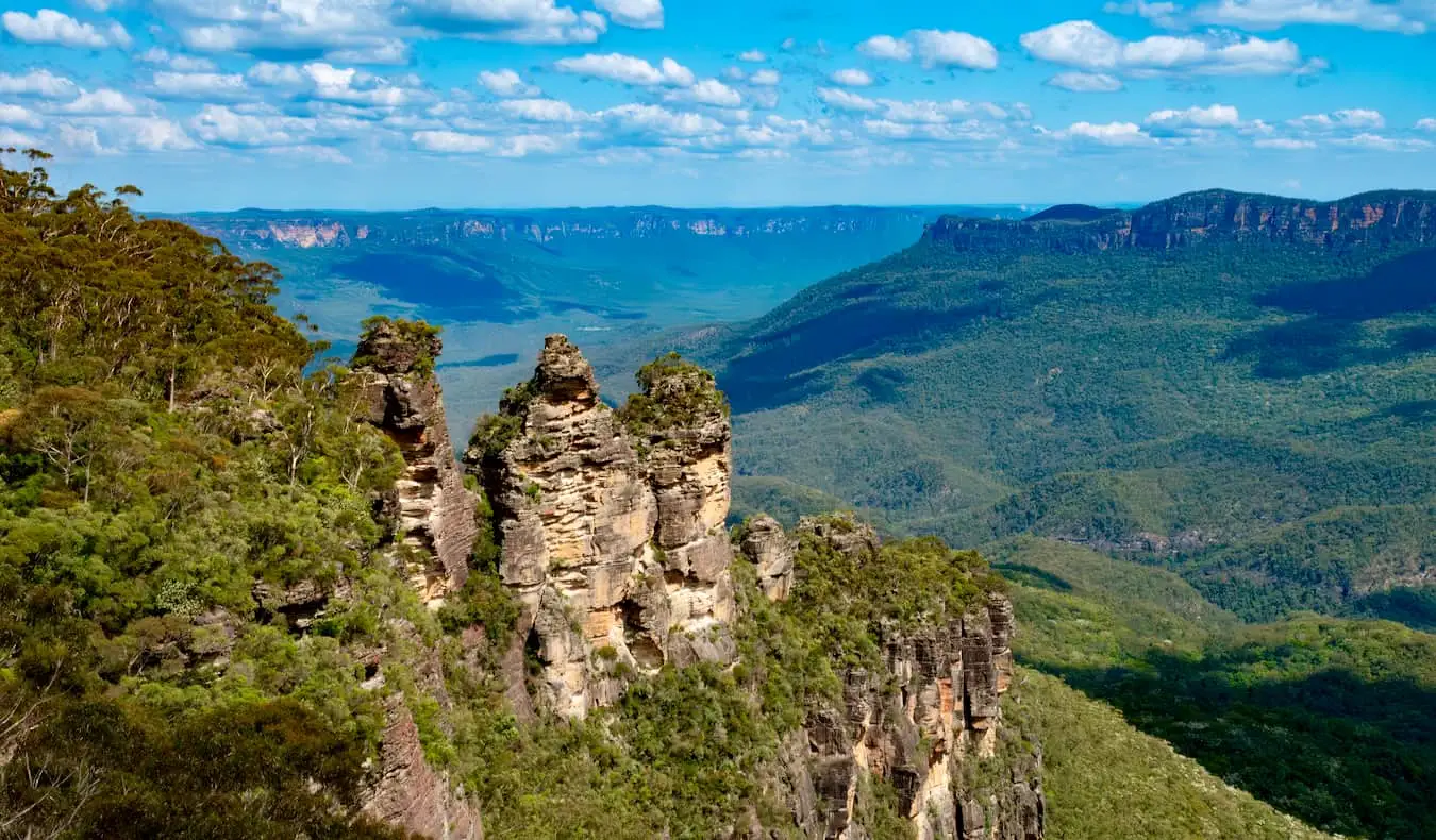 Tyčící se Modré hory v národním parku poblíž Sydney v Austrálii