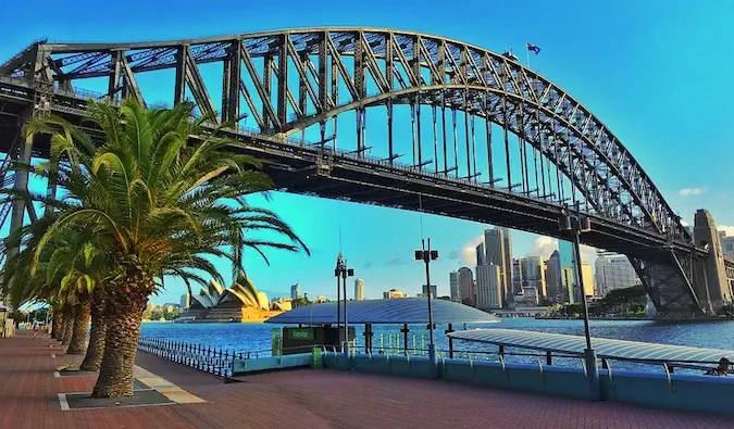 En massiv stålbro i Sydney, Australia