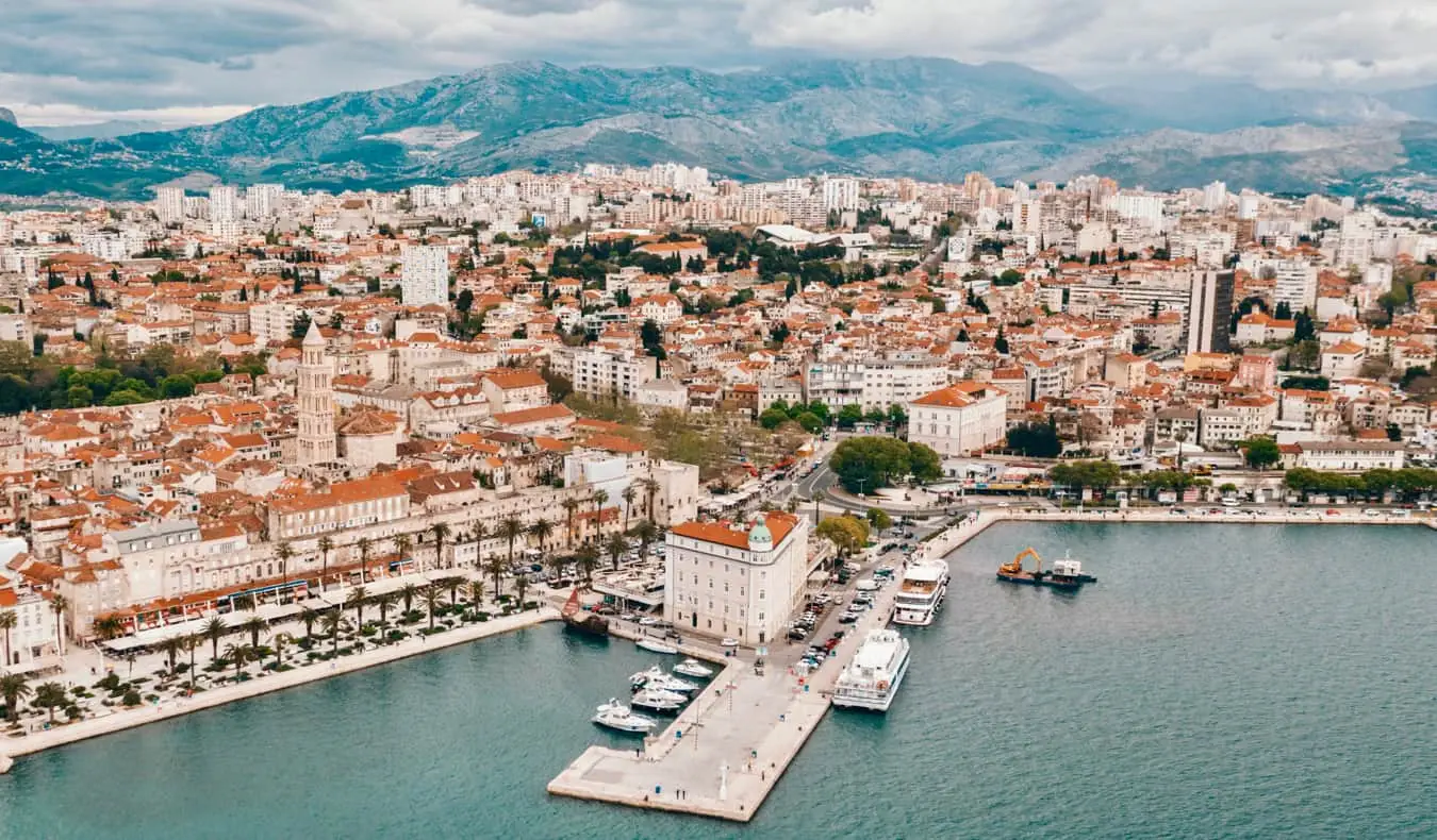 Thị trấn ven biển xinh đẹp Split, Croatia