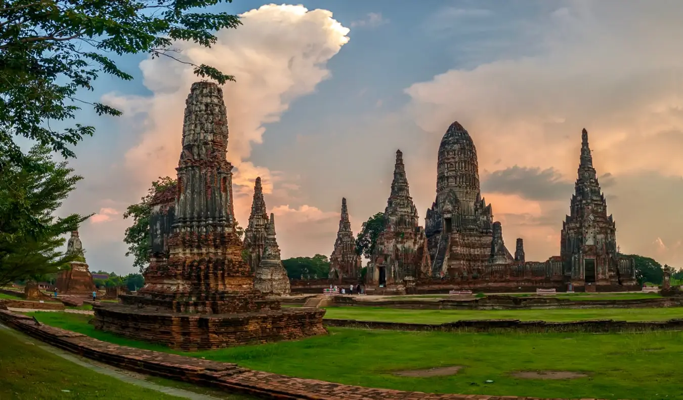 A gyönyörű Wat Benchamabophit templom Bangkokban, Thaiföldön