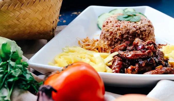 Makanan Thai segar yang lazat