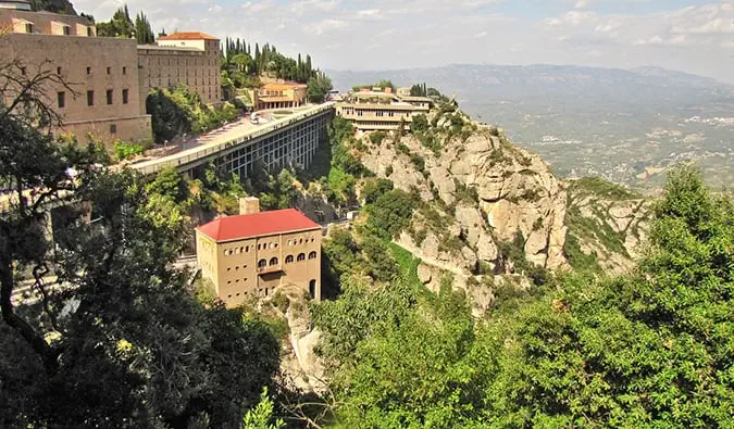 budynki klasztorne w Montserrat