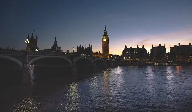 Ferie i London, England med Big Ben til en billig penge