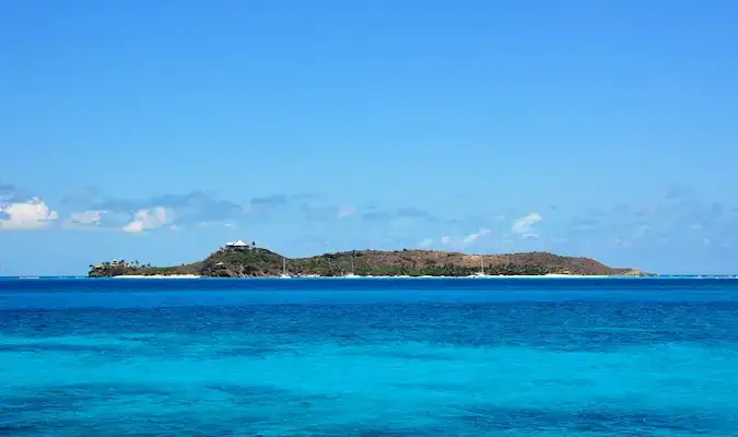 Slavný Necker Island, vlastněný Richardem Bransonem, na Panenských ostrovech