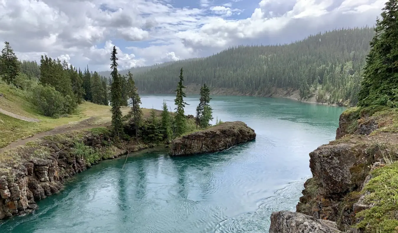 Miles Canyon nära Whitehorse, Yukon, Kanada