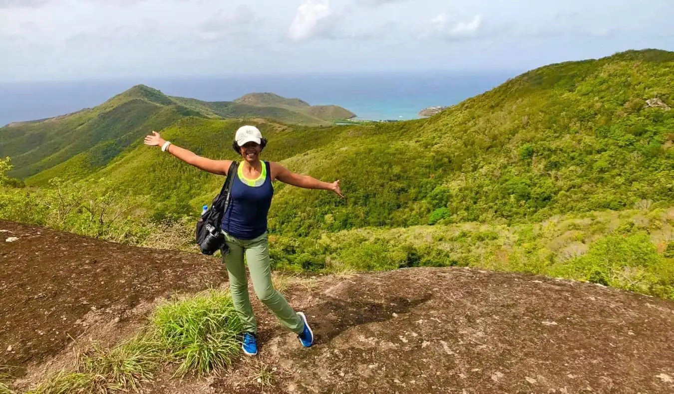 Lily Girma, écrivaine voyageuse, randonnée dans les Caraïbes