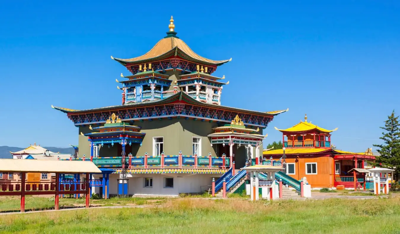 Um colorido templo budista em Ulan Ude, Rússia