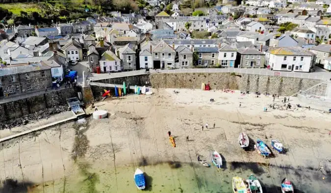 A cidade de Mousehole na Cornualha, Inglaterra