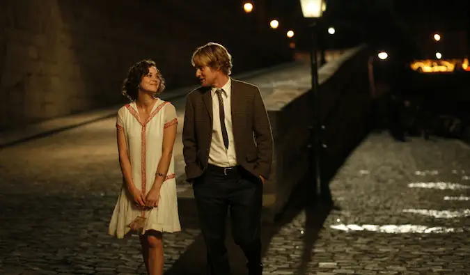 Een scène uit de film Midnight in Paris