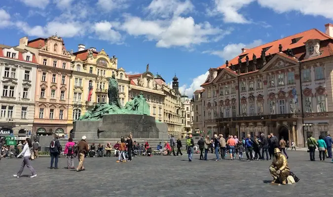 la plaza de la ciudad vieja de praga