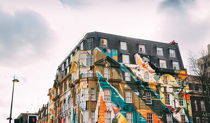 Graffiti en un edificio en Shoreditch, Londres