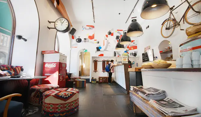 Lounge all'aperto al City Backpackers di Stoccolma