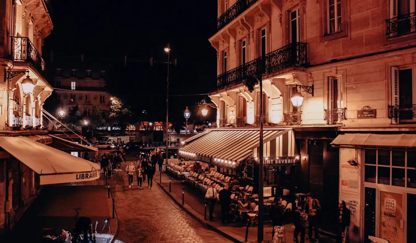 Latin Quarter yang bersejarah di Paris, Prancis