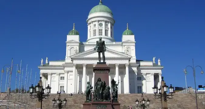 La cathédrale d'Helsinki est un bâtiment incontournable et très emblématique en Finlande