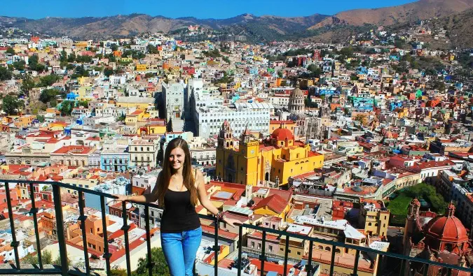 Lauren viatja a Guanajuato per veure les cases de colors