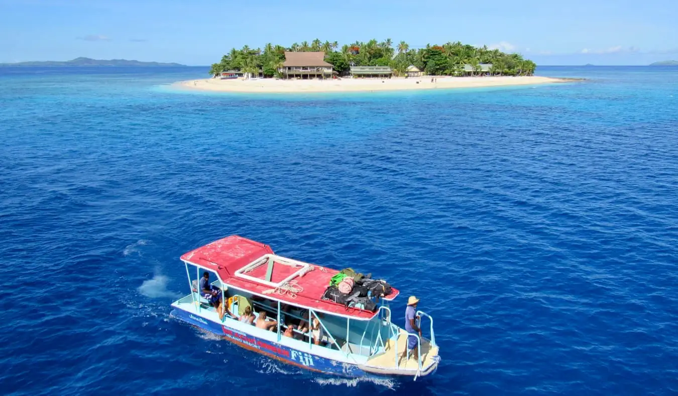 Pulau kecil Beachcomber di Kepulauan Yasawa di Fiji