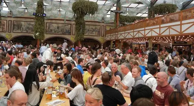 Das Oktoberfest ist eine äußerst beliebte Veranstaltung in München