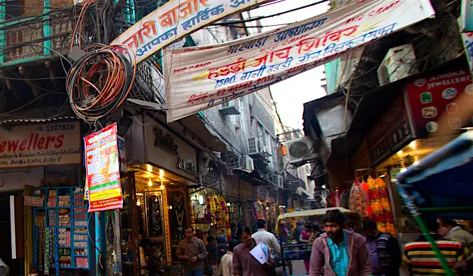 Šurmuliuojantis Chandni Chowk turgus Indijoje