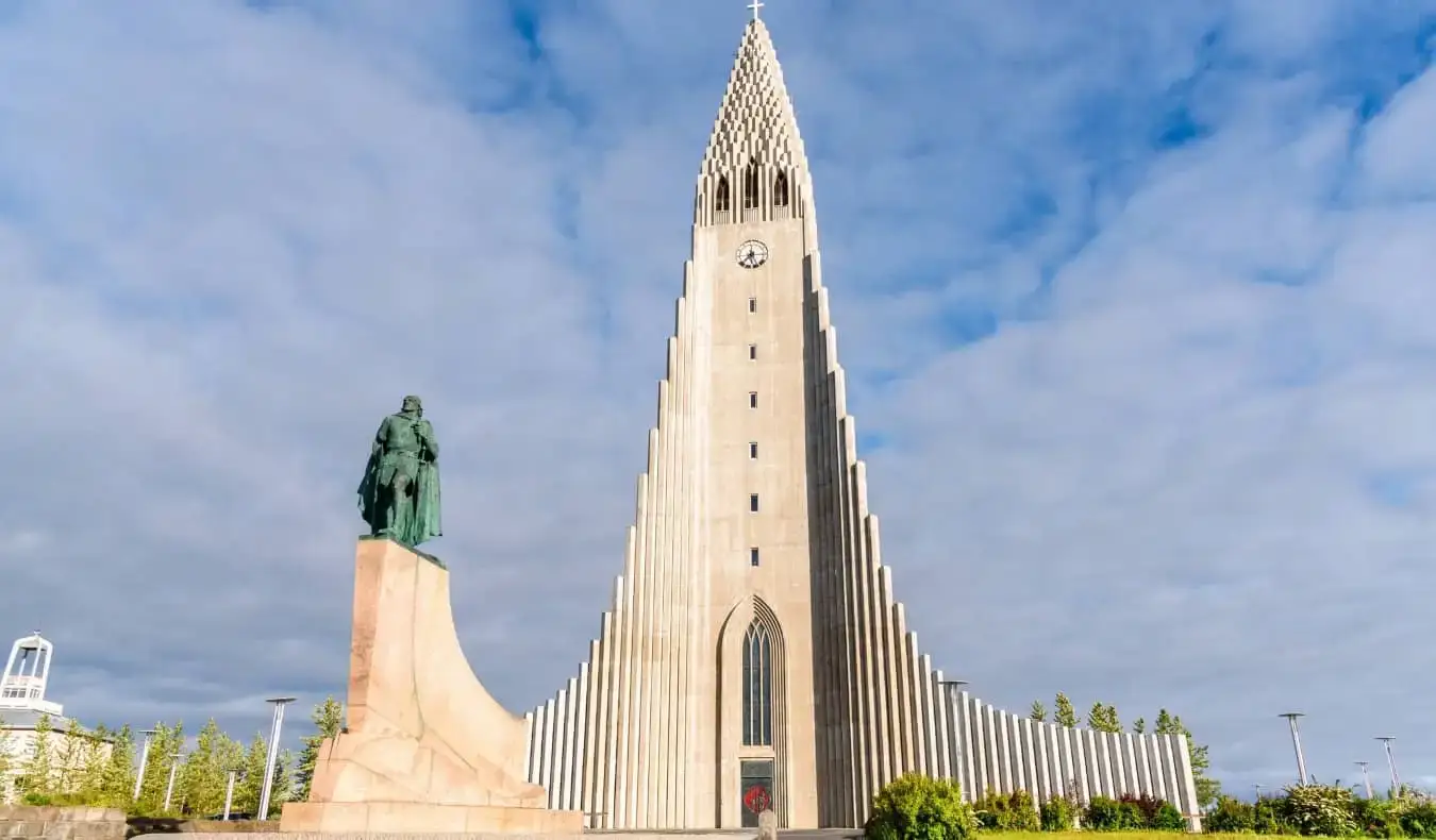 레이캬비크의 할그림스키르캬(Hallgrímskirkja) 교회