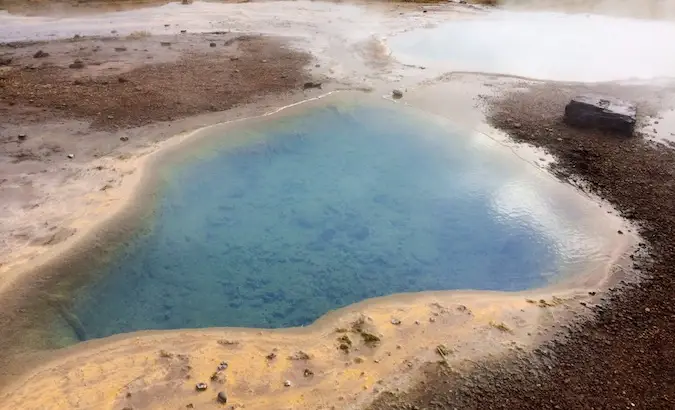 Огромна природна вода на Исланду