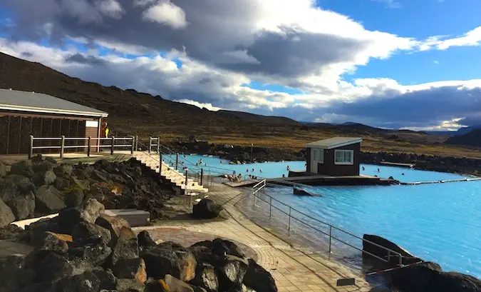 Els banys naturals de Myvatn com la llacuna blava d'Islàndia