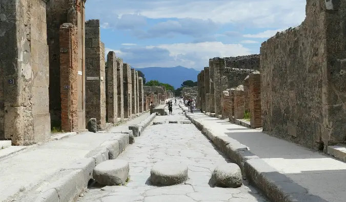 Het weidse uitzicht over Pompeii, Italië.