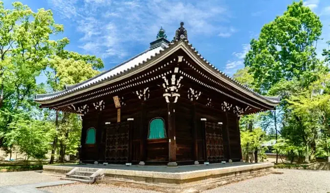 日本の京都にある数ある古寺の一つ