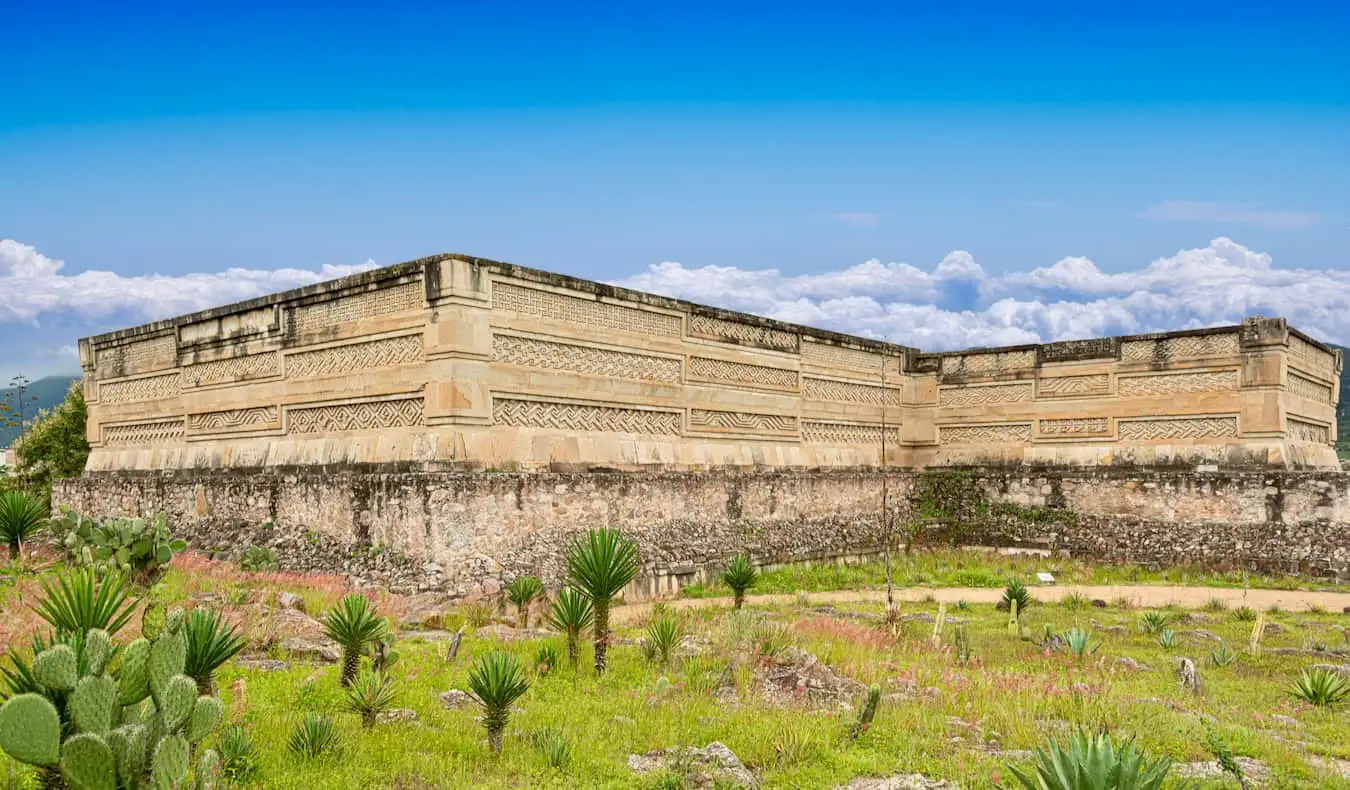 As enormes ruínas de Mitla, um sítio histórico pré-colombiano perto de Oaxaca