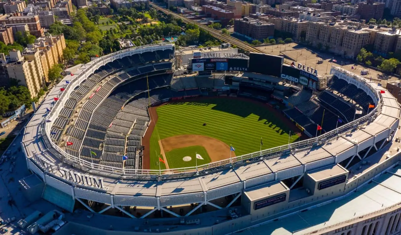 Въздушен изглед на Yankee Stadium, бейзболен стадион в Ню Йорк