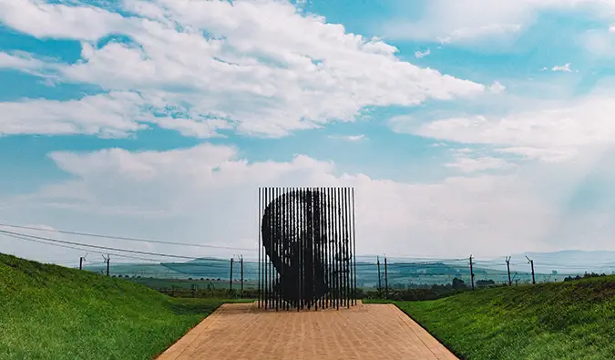 Monumentul lui Nelson Mandela din Africa de Sud