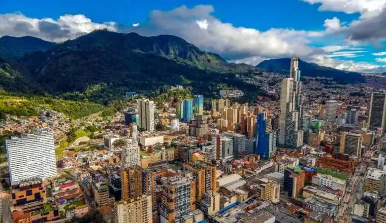 Tempat Menginap di Bogotá: Kejiranan Terbaik untuk Lawatan Anda