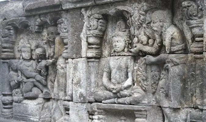 Ruiny chrámu Borobudur v Indonésii