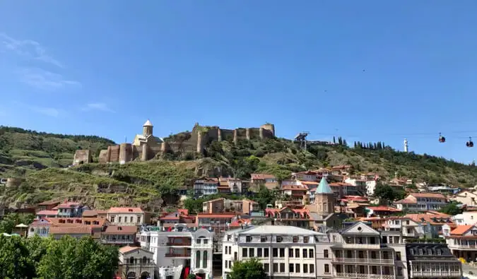 Encontrar el amor y un hogar en Tbilisi, Georgia