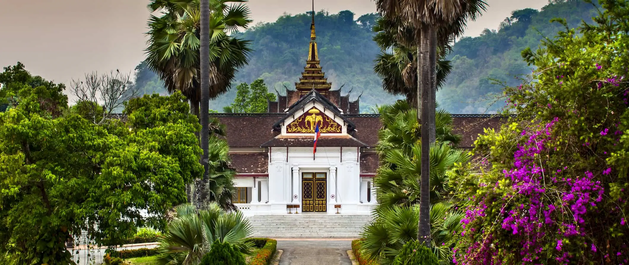 En historisk religiøs bygning i Luang Prabang, Laos