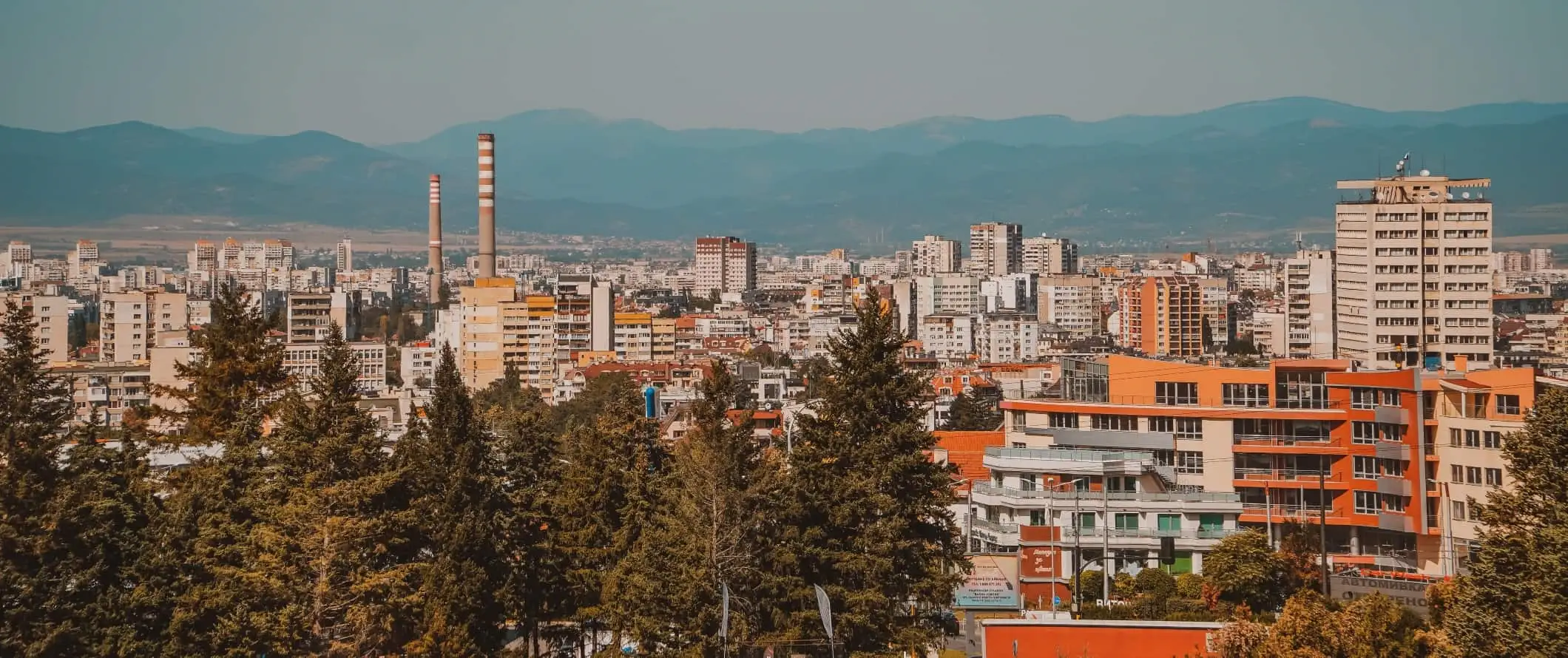 Pemandangan kota di atas atap Sofia, Bulgaria